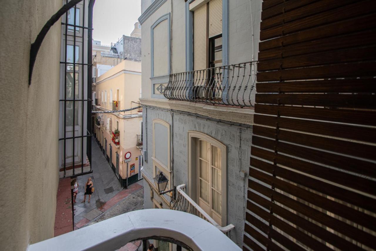 Sagasta 1750 - Center * Cadiz